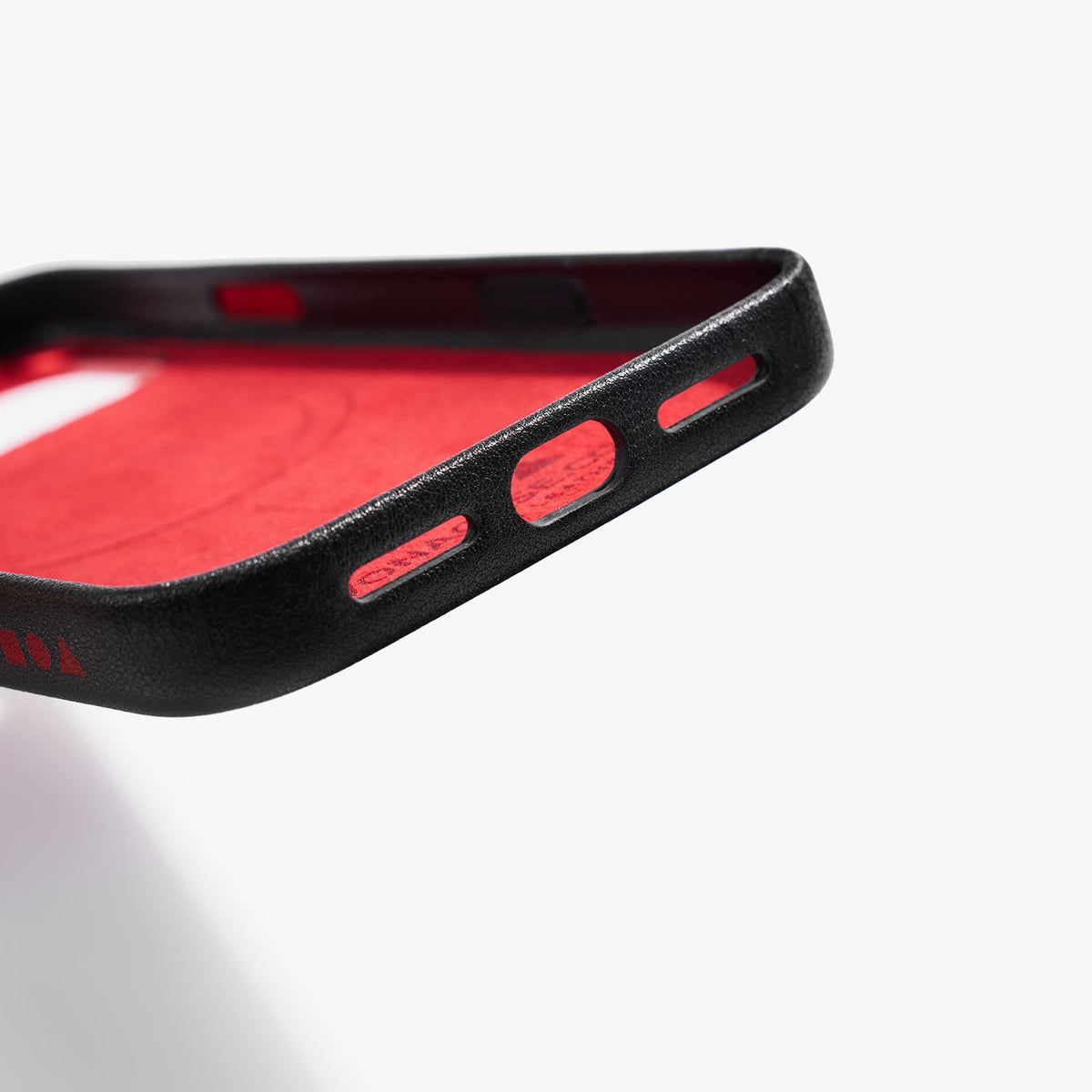 iPhone 17 Pro Max MagSafe Leather Case with Grippit Grip Stand Bundle